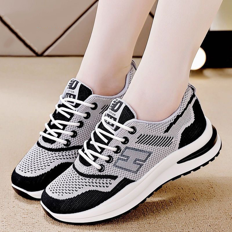 【 Shoe Factory Wholesale 】 New Women's Casual Sports Shoes Fashionable Soft soled Breathable Running Shoes Walking Shoes Women's Shoes Trendy
