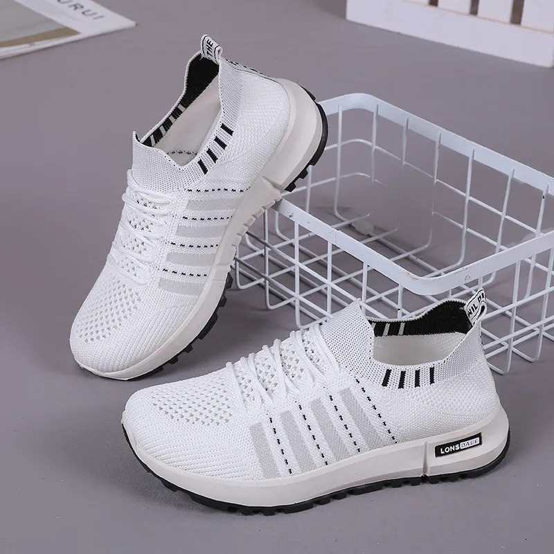 New Spring and Summer Women's Flyknit Sports Shoes Fashion Versatile Running Shoes Mesh Breathable Casual Female Student Wholesale New Spring and Summer Women's Flyknit Sports Shoes Fashion Versatile Running Shoes Mesh Breathable Casual Female Student Wholesale