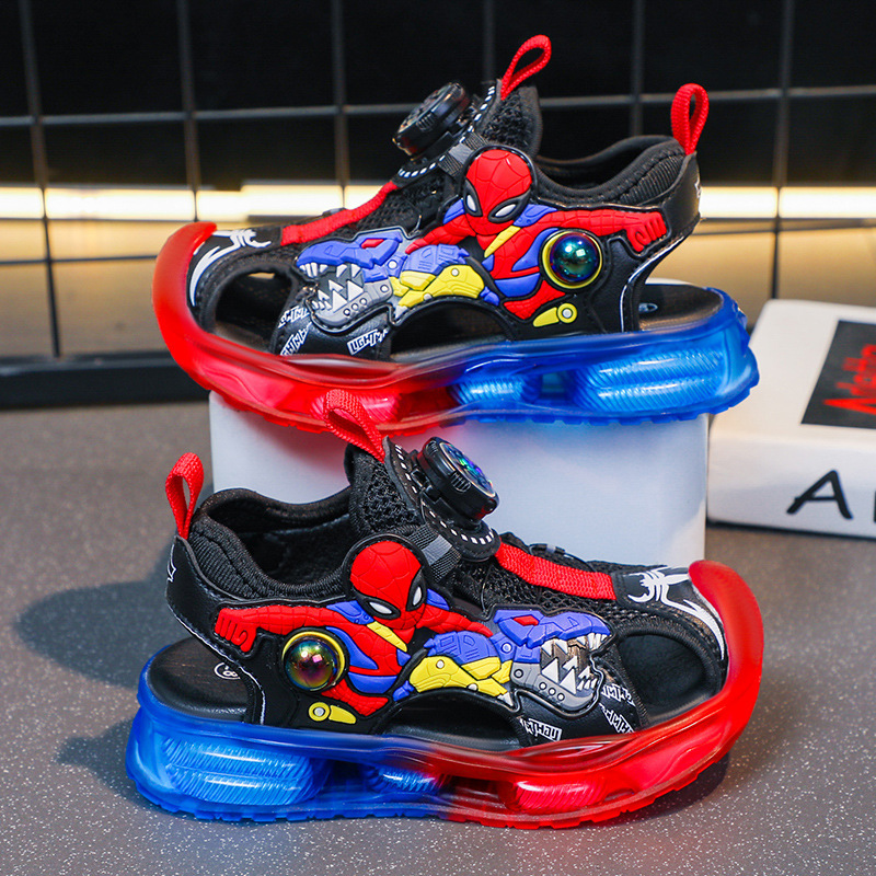 Spider Man Children's Sports Sandals 2023 Summer Edition Rotating Buckle Boys' Shoes Middle and Large Children's Anti Kick Baotou Sandals Spider Man Children's Sports Sandals 2023 Summer Edition Rotating Buckle Boys' Shoes Middle and Large Children's Anti Kick Baotou Sandals