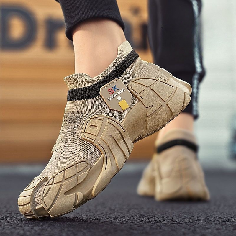 Coconut Men's Shoes 2025 New Spring Breathable Mesh Flyknit Running Shoes Men's One Step Sports Socks Trendy Shoes