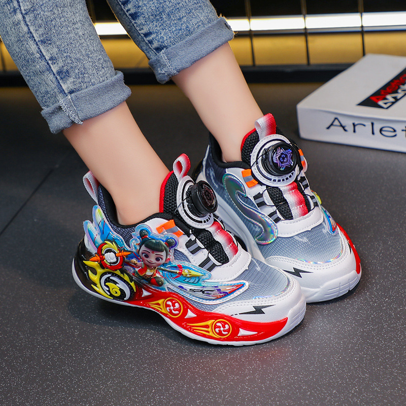 2025 Autumn Children's Sports Shoes New Dad Shoes Breathable Mesh Men's Shoes Soft soled Lightweight Cartoon Running Shoes 2025 Autumn Children's Sports Shoes New Dad Shoes Breathable Mesh Men's Shoes Soft soled Lightweight Cartoon Running Shoes