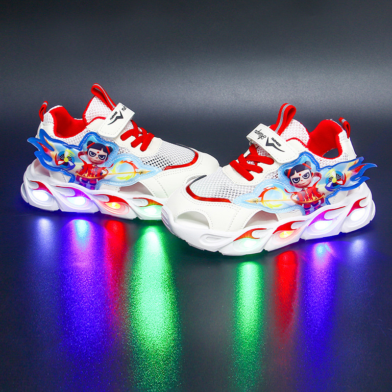 Nezha Boys' Sports Sandals 2025 Summer New Style Mesh Breathable Children's Shoes Boys' Soft Bottom Baotou Sandals Nezha Boys' Sports Sandals 2025 Summer New Style Mesh Breathable Children's Shoes Boys' Soft Bottom Baotou Sandals