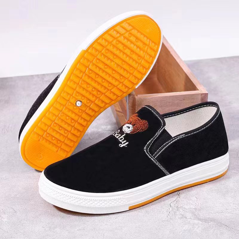 New Korean canvas shoes with thickened soles for women, casual and versatile cartoon student shoes, sponge sole for women, wholesale