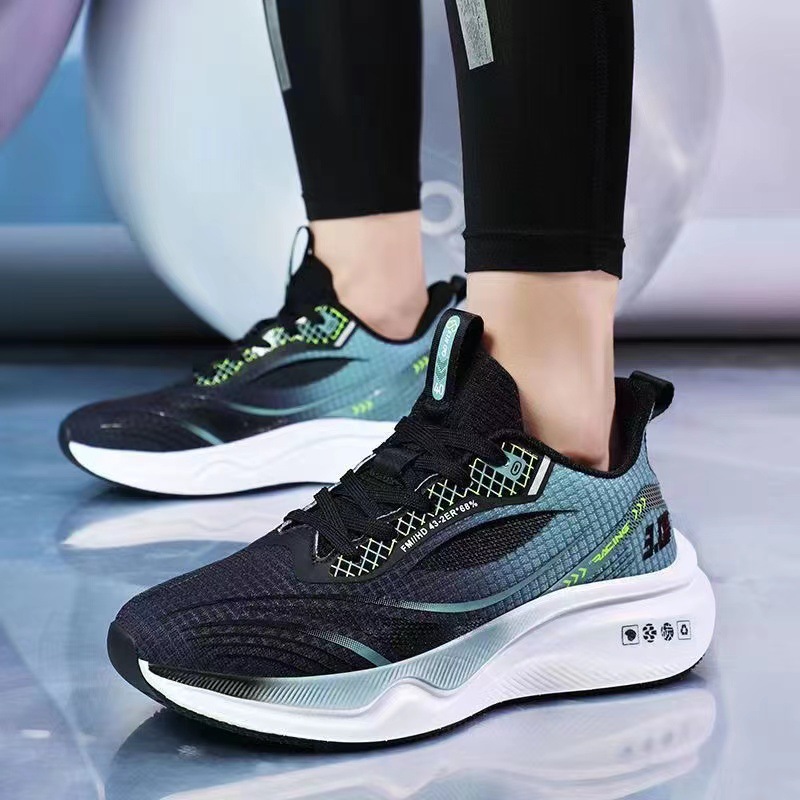 2024 Spring Cross border Leisure Sports Men's Shoes Trendy Running Shoes Flyknit Breathable Youth Men's Shoes Wholesale