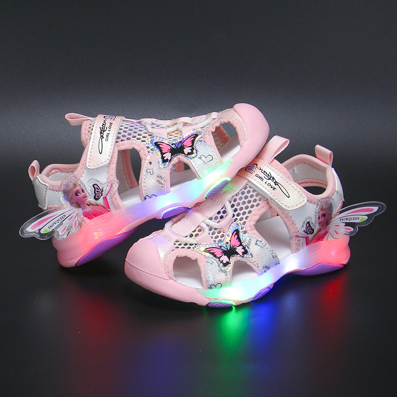 2023 Summer New Children's Sandals with Lights, Girls' Baotou Sandals, Non slip Soft Bottom, Anti kick for Middle and Primary School Students 2023 Summer New Children's Sandals with Lights, Girls' Baotou Sandals, Non slip Soft Bottom, Anti kick for Middle and Primary School Students