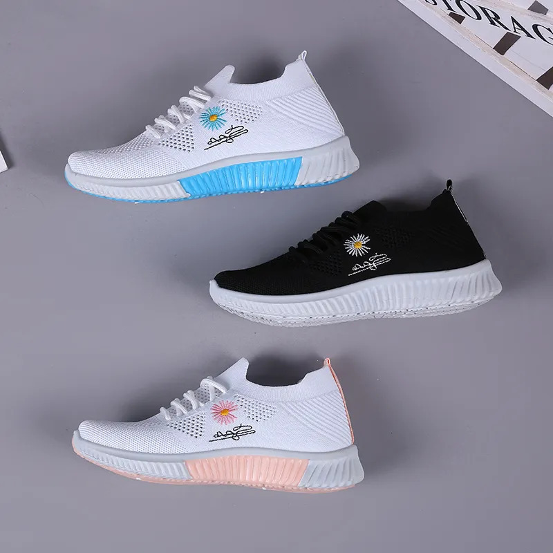 New Spring and Summer Women's Flyknit Sports Shoes Fashion Versatile Running Shoes Mesh Breathable Casual Female Student Wholesale New Spring and Summer Women's Flyknit Sports Shoes Fashion Versatile Running Shoes Mesh Breathable Casual Female Student Wholesale