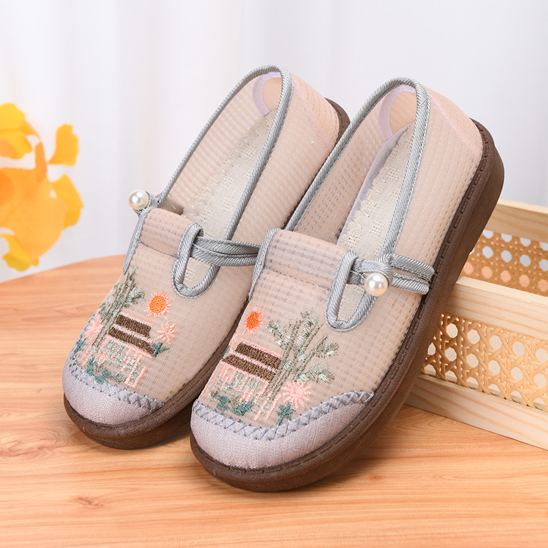 2025 New Spring and Summer Breathable Women's Shoes Soft soled Flat Heel Embroidered Shoes Women's Shallow Mouth Fashion Versatile Casual Shoes