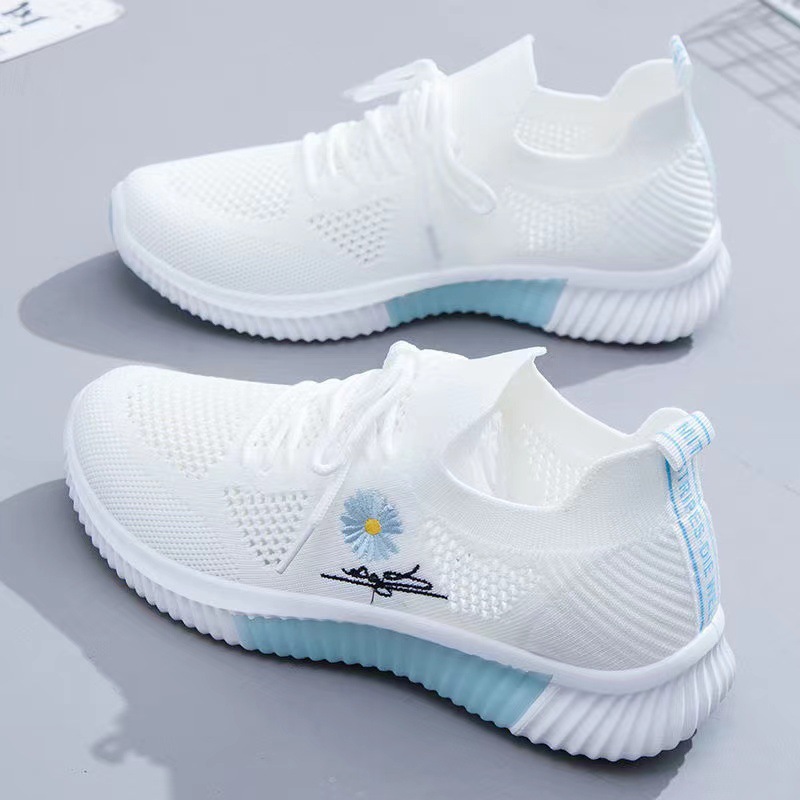 New Spring and Summer Women's Flyknit Sports Shoes Fashion Versatile Running Shoes Mesh Breathable Casual Female Student Wholesale New Spring and Summer Women's Flyknit Sports Shoes Fashion Versatile Running Shoes Mesh Breathable Casual Female Student Wholesale
