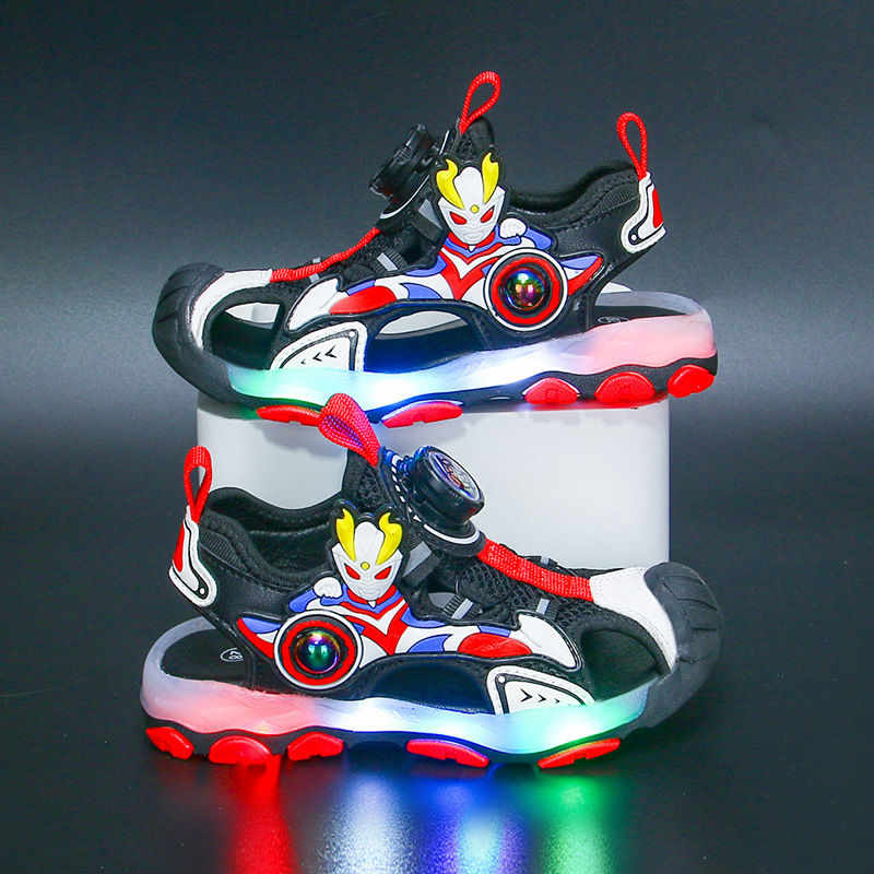 Boys' Headline Sandals with Lights 2025 Summer New Style Rotating Buckle Children's Shoes Anti Kicking Shoes for Middle and Primary School Students Boys' Headline Sandals with Lights 2025 Summer New Style Rotating Buckle Children's Shoes Anti Kicking Shoes for Middle and Primary School Students