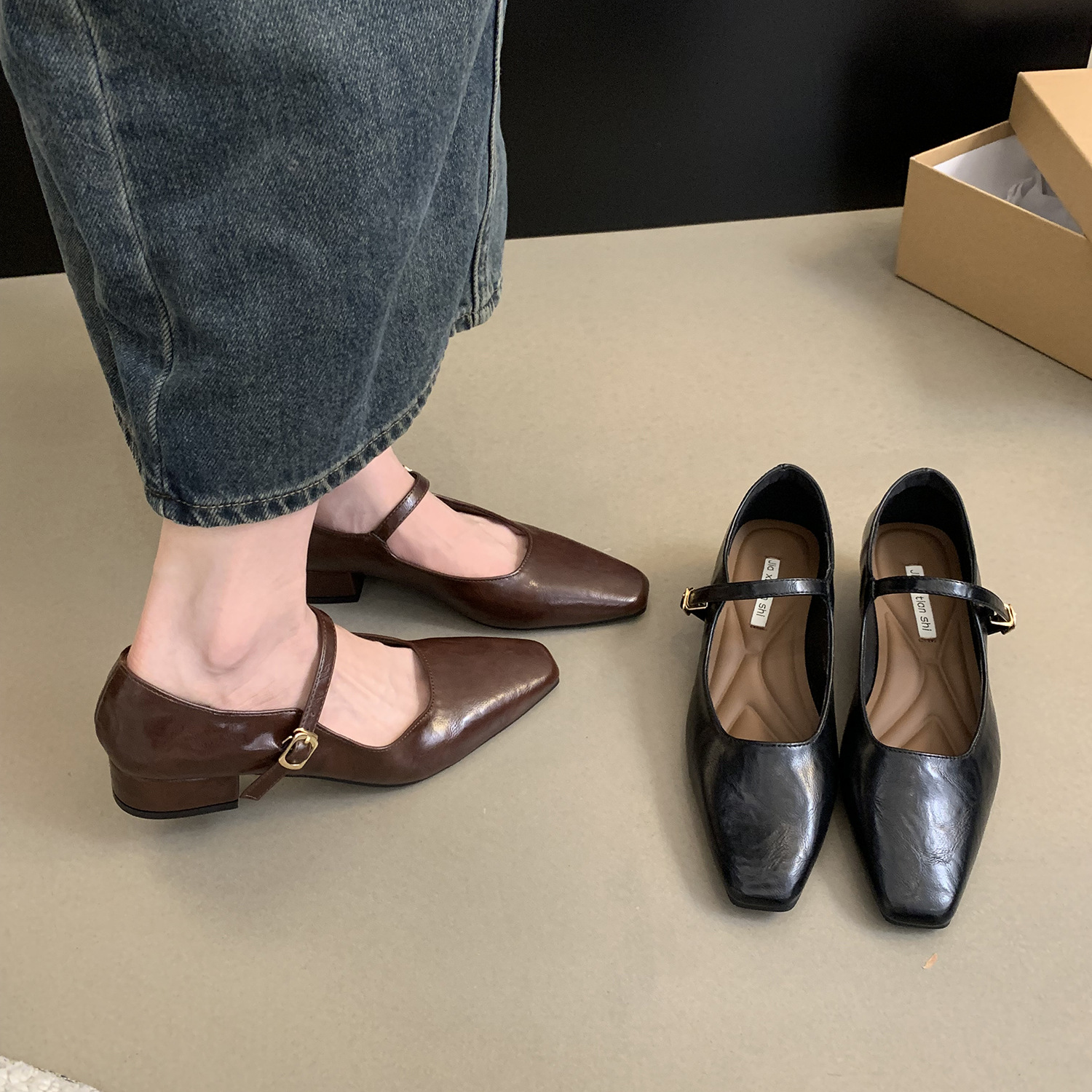 French Evening Style Commuting Single Shoes for Women 2023 New Autumn Korean Edition Fairy Coarse Heel Mary Jane Small Leather Shoes French Evening Style Commuting Single Shoes for Women 2023 New Autumn Korean Edition Fairy Coarse Heel Mary Jane Small Leather Shoes