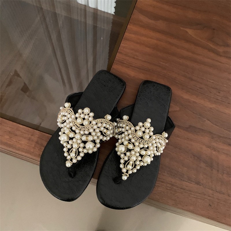 Gentle fairy style flip flops for women wearing retro style sandals, pearl flip flops, beach shoes Gentle fairy style flip flops for women wearing retro style sandals, pearl flip flops, beach shoes