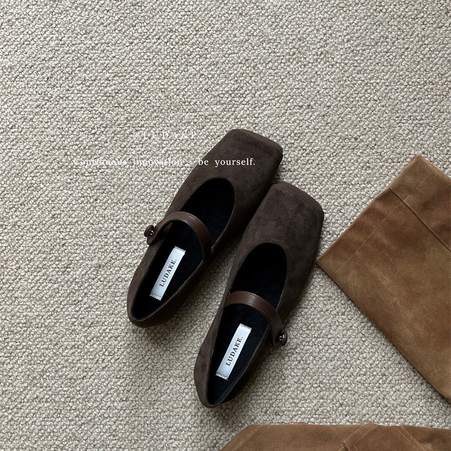 Fang Tou Mary Jane Shoes Women's Shoes 2023 Autumn/Winter New Collection Suede Strap Retro Matching Skirt with Velvet Single Shoes