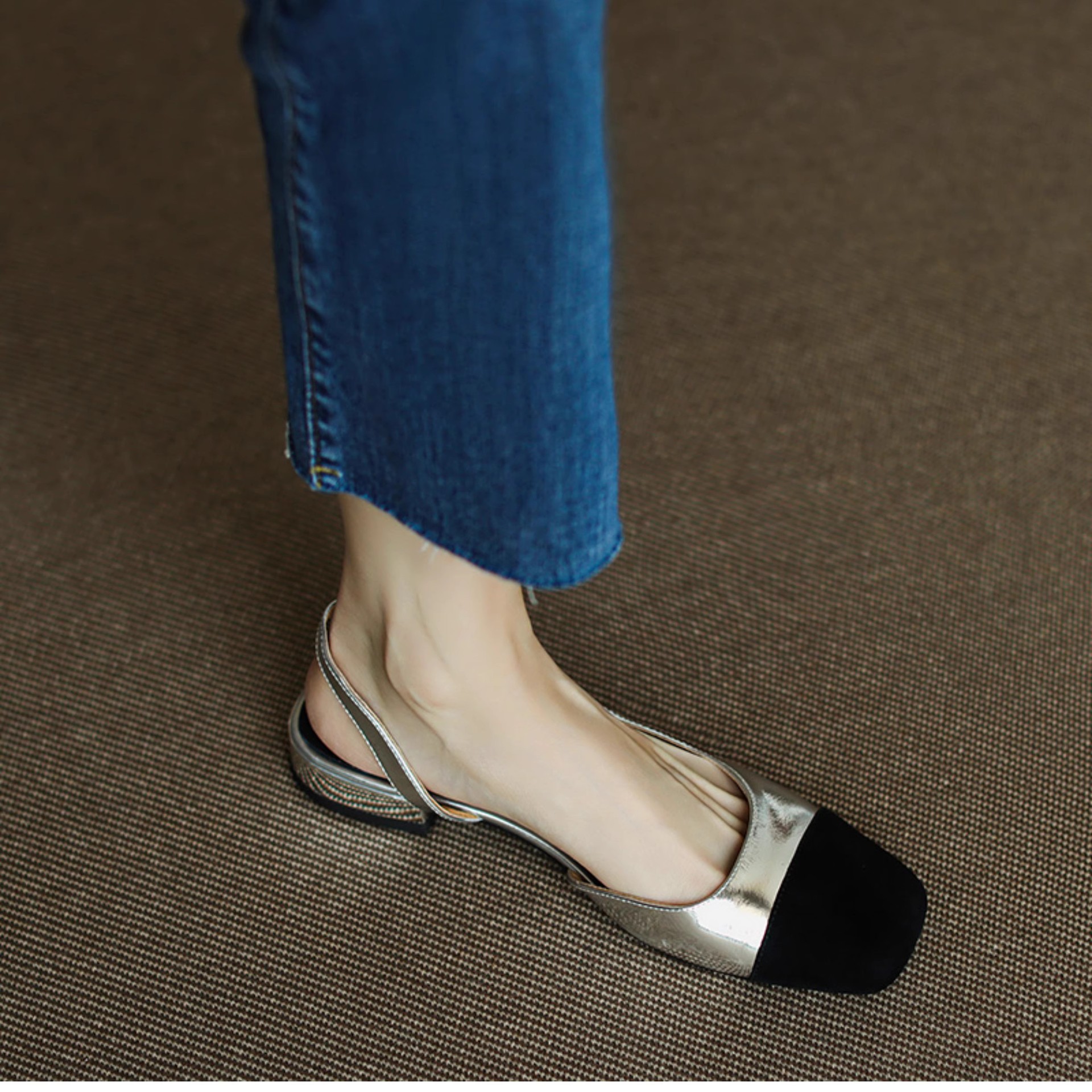 French 2024 Summer New Small Fragrant Style Color blocked Single Shoes Versatile Women's Shoes Commuter Baotou Roman Flat Sandals Women French 2024 Summer New Small Fragrant Style Color blocked Single Shoes Versatile Women's Shoes Commuter Baotou Roman Flat Sandals Women