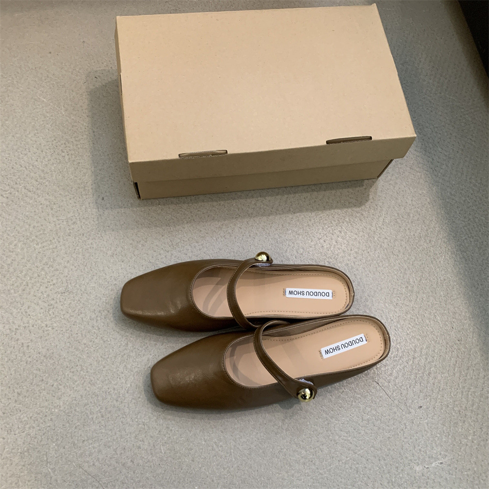 Flat toe half flip flops for women, soft soled 2025 French style flip flops for outdoor wear, super popular evening style, niche single shoes Flat toe half flip flops for women, soft soled 2025 French style flip flops for outdoor wear, super popular evening style, niche single shoes