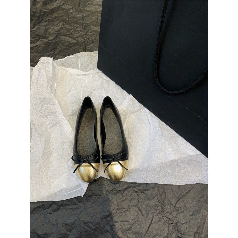2024 new flat bottomed round toe bow ballet shoes with small fragrance, soft sole, light fairy style, one foot kick, color blocked single shoe 2024 new flat bottomed round toe bow ballet shoes with small fragrance, soft sole, light fairy style, one foot kick, color blocked single shoe