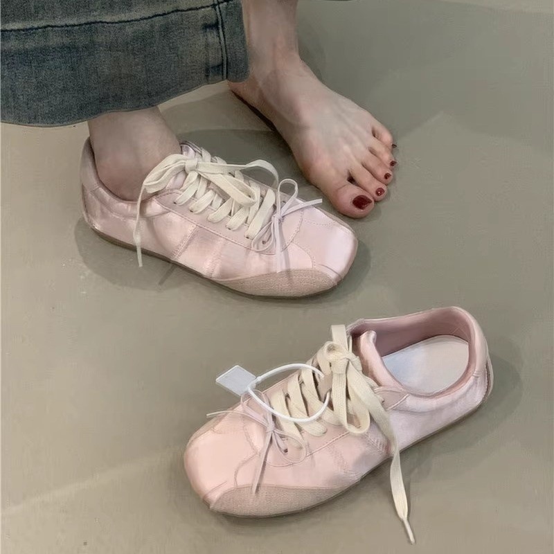 Girl like butterfly bow white sports shoes for women in spring, new strap casual lace Forrest Gump shoes, German training shoes for women