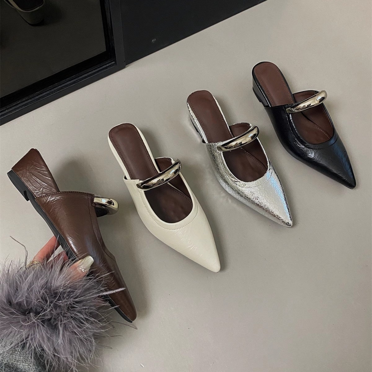 Temperament pointed metal flat toe half slipper with toe cover 2025 new style wedge heel and mid heel M ü ller shoes thick soled women's sandals