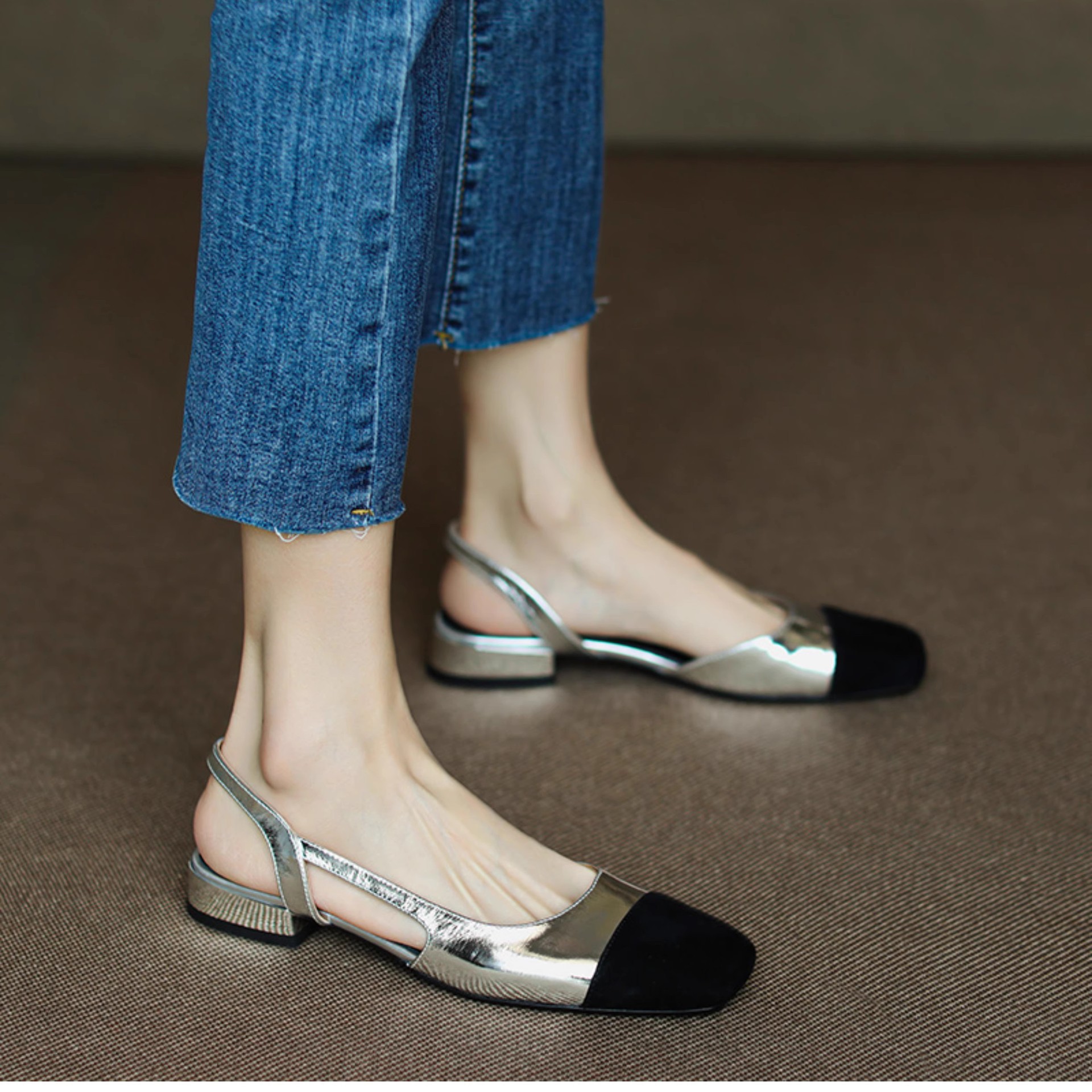French 2024 Summer New Small Fragrant Style Color blocked Single Shoes Versatile Women's Shoes Commuter Baotou Roman Flat Sandals Women