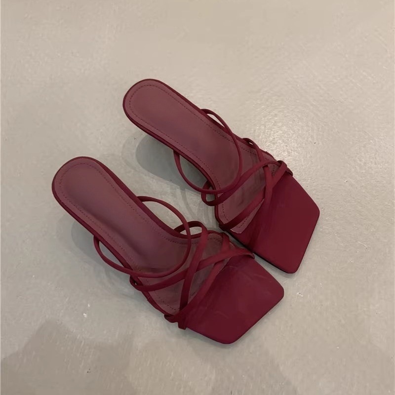 French niche high-heeled sandals for summer 2025, retro red thin strap, Roman fashion, open toed slim heel sandals French niche high-heeled sandals for summer 2025, retro red thin strap, Roman fashion, open toed slim heel sandals