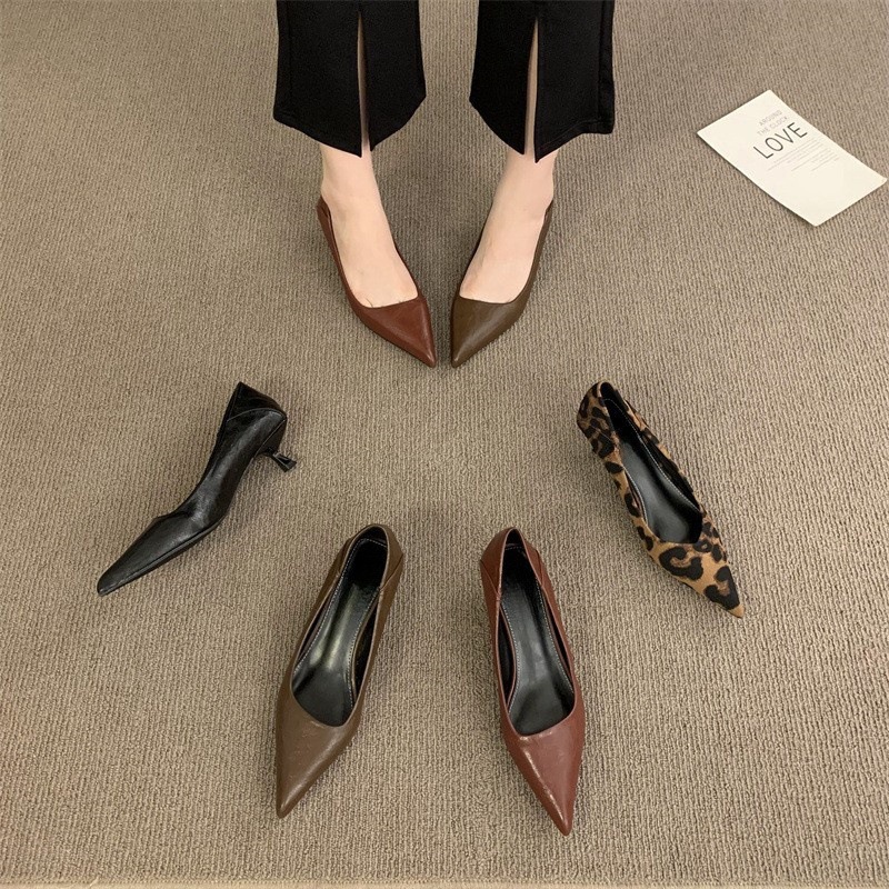 2024 autumn and winter new pointed shallow mouth high heels leopard print fashion versatile temperament commuting low heel kitten order shoes 2024 autumn and winter new pointed shallow mouth high heels leopard print fashion versatile temperament commuting low heel kitten order shoes