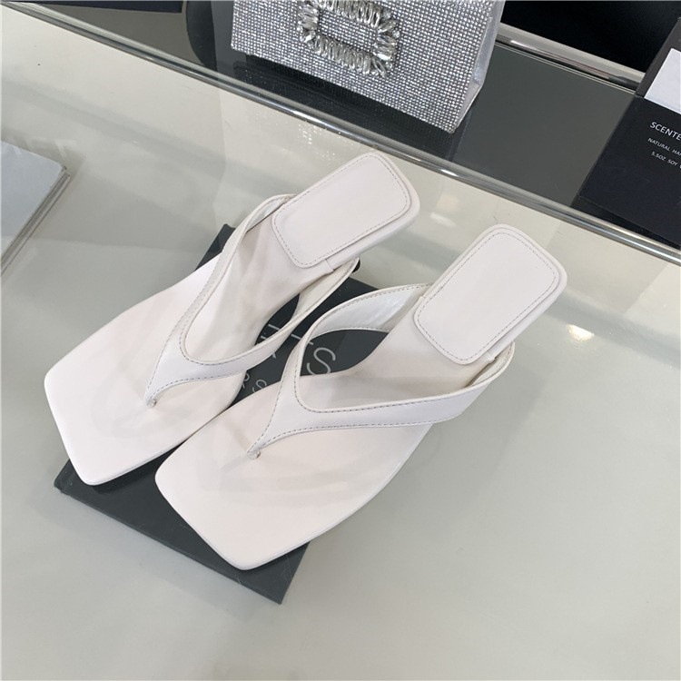 Summer new French high-heeled cat heel flip flops paired with skirts and sandals for women, slim heeled beach shoes Summer new French high-heeled cat heel flip flops paired with skirts and sandals for women, slim heeled beach shoes