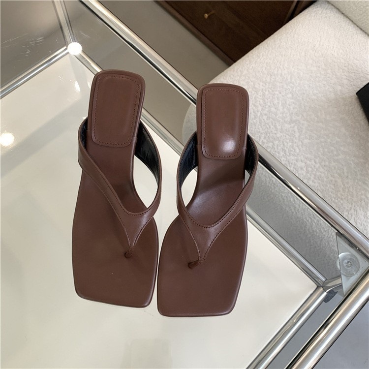 Summer new French high-heeled cat heel flip flops paired with skirts and sandals for women, slim heeled beach shoes Summer new French high-heeled cat heel flip flops paired with skirts and sandals for women, slim heeled beach shoes