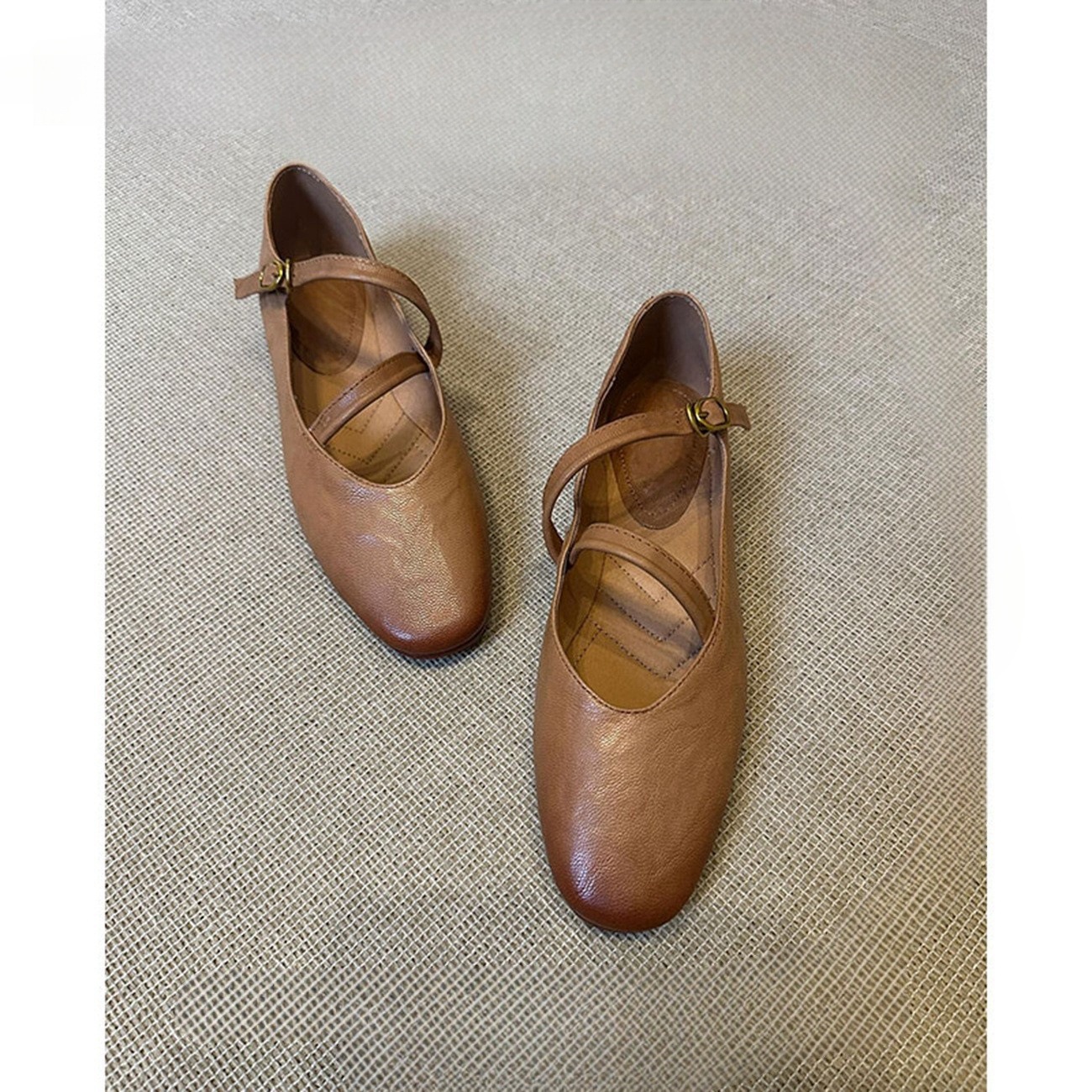 French retro Mary Jane shoes for women 2024 new flat bottomed temperament versatile small leather shoes single shoes