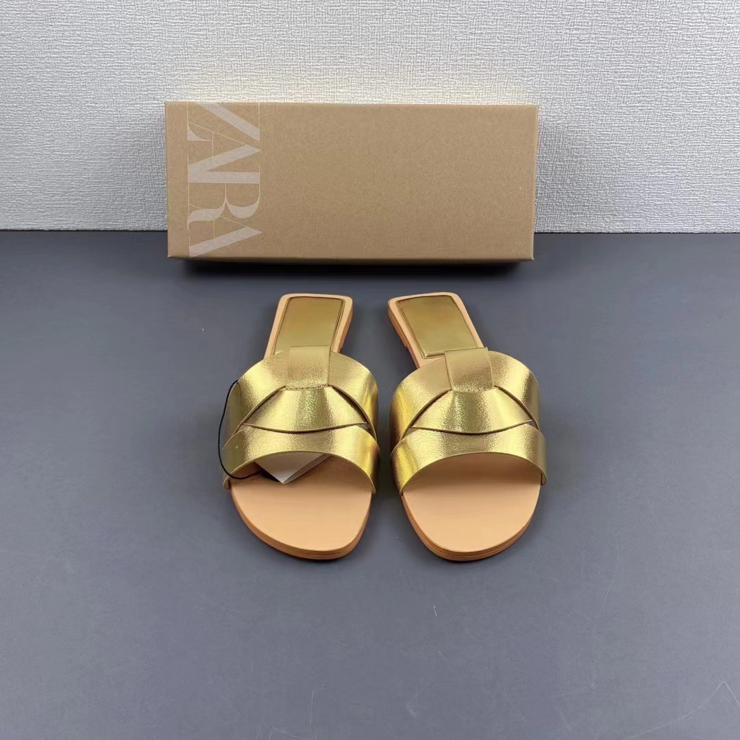 ZA New Product: Large Sized Flat Shoes for Foreign Trade in Europe and America, 2024 Summer Round Headed Fashion Beach Sandals, Women's Outdoor Cool Slippers ZA New Product: Large Sized Flat Shoes for Foreign Trade in Europe and America, 2024 Summer Round Headed Fashion Beach Sandals, Women's Outdoor Cool Slippers