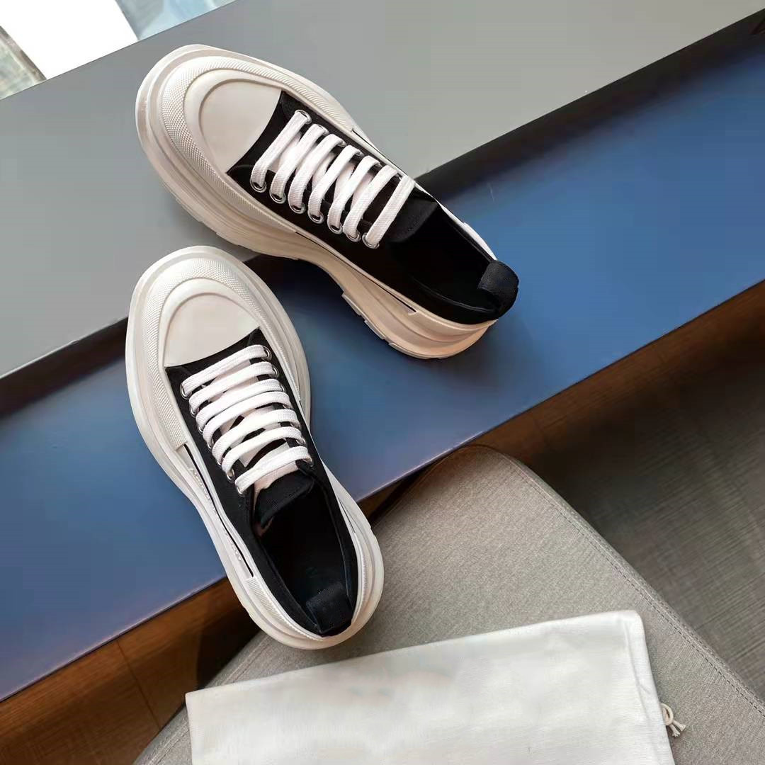 McQueen low cut canvas shoes, sponge thick sole, height increasing straps, white shoes, round toe men's and women's shoes, couple casual dad shoes