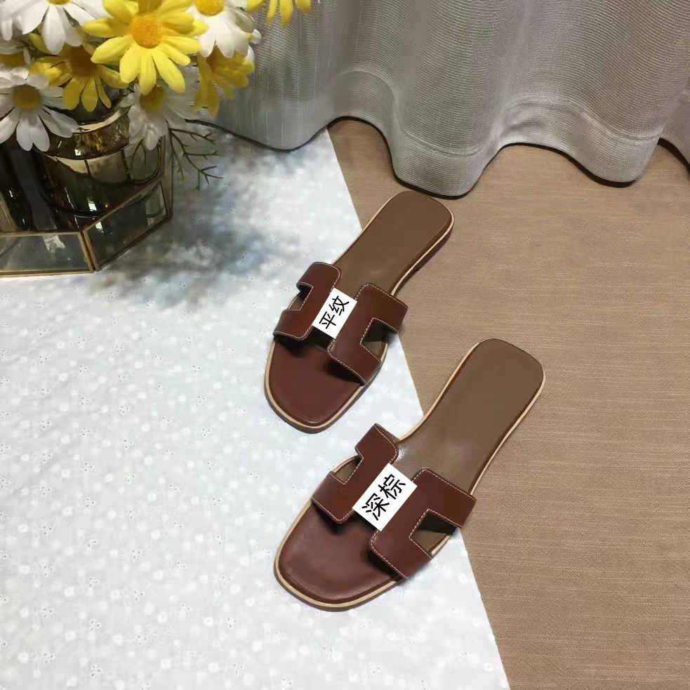 2025 New European and American Summer Genuine Leather Casual Slippers for Women's Fashion Outerwear Versatile Flat Bottom Straw Sandals 2025 New European and American Summer Genuine Leather Casual Slippers for Women's Fashion Outerwear Versatile Flat Bottom Straw Sandals