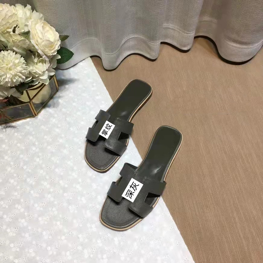 2025 New European and American Summer Genuine Leather Casual Slippers for Women's Fashion Outerwear Versatile Flat Bottom Straw Sandals 2025 New European and American Summer Genuine Leather Casual Slippers for Women's Fashion Outerwear Versatile Flat Bottom Straw Sandals