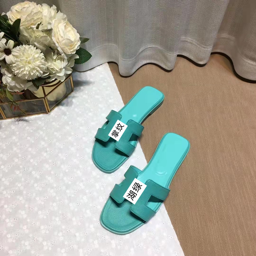 2025 New European and American Summer Genuine Leather Casual Slippers for Women's Fashion Outerwear Versatile Flat Bottom Straw Sandals 2025 New European and American Summer Genuine Leather Casual Slippers for Women's Fashion Outerwear Versatile Flat Bottom Straw Sandals