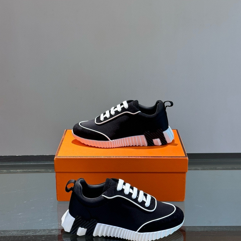 H European new cowhide patchwork canvas breathable fashionable lace up casual board shoes Guangzhou foreign trade men's shoes sports shoes H European new cowhide patchwork canvas breathable fashionable lace up casual board shoes Guangzhou foreign trade men's shoes sports shoes