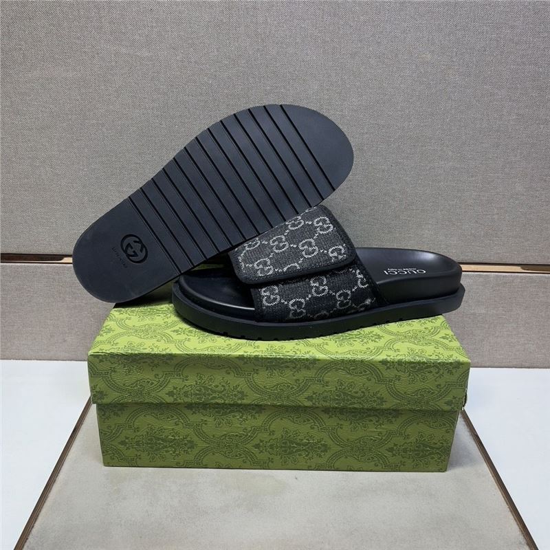 New Men's Casual Slippers Summer Trendy Brand High Beauty Outerwear Trendy Anti Slip Fashion Beach Slippers New Men's Casual Slippers Summer Trendy Brand High Beauty Outerwear Trendy Anti Slip Fashion Beach Slippers