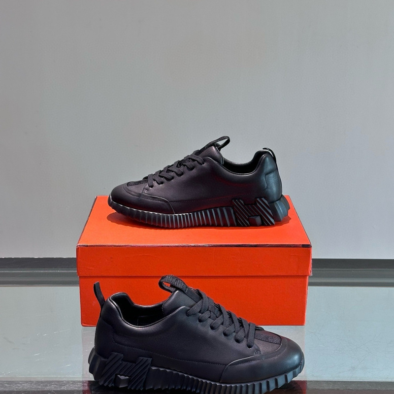 H European new cowhide patchwork canvas breathable fashionable lace up casual board shoes Guangzhou foreign trade men's shoes sports shoes H European new cowhide patchwork canvas breathable fashionable lace up casual board shoes Guangzhou foreign trade men's shoes sports shoes