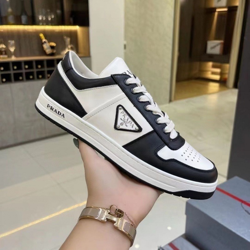 European Versatile 2024 New Summer Leather Thick Bottom Sports Breathable White Shoes Sports Shoes Men's Shoes Fashion European Versatile 2024 New Summer Leather Thick Bottom Sports Breathable White Shoes Sports Shoes Men's Shoes Fashion