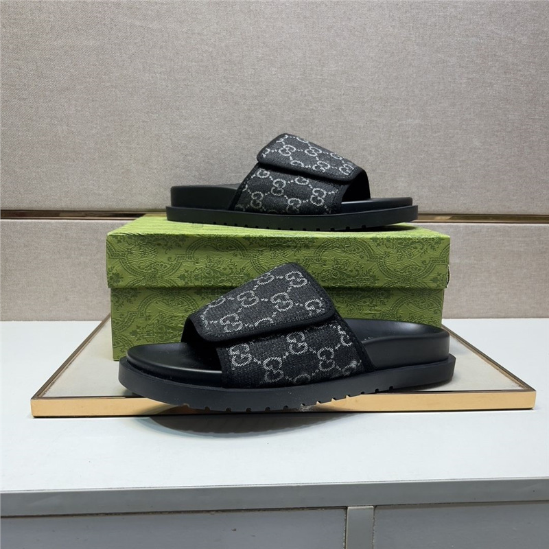 New Men's Casual Slippers Summer Trendy Brand High Beauty Outerwear Trendy Anti Slip Fashion Beach Slippers New Men's Casual Slippers Summer Trendy Brand High Beauty Outerwear Trendy Anti Slip Fashion Beach Slippers