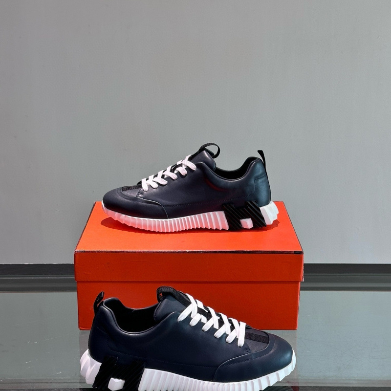 H European new cowhide patchwork canvas breathable fashionable lace up casual board shoes Guangzhou foreign trade men's shoes sports shoes H European new cowhide patchwork canvas breathable fashionable lace up casual board shoes Guangzhou foreign trade men's shoes sports shoes