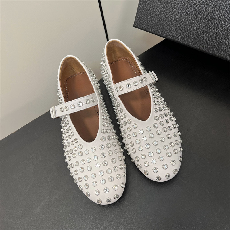 High end version ALA Zhang Xiaohui, same genuine leather round head rhinestone rivet Mary Jane single shoe women's flat ballet single shoe High end version ALA Zhang Xiaohui, same genuine leather round head rhinestone rivet Mary Jane single shoe women's flat ballet single shoe