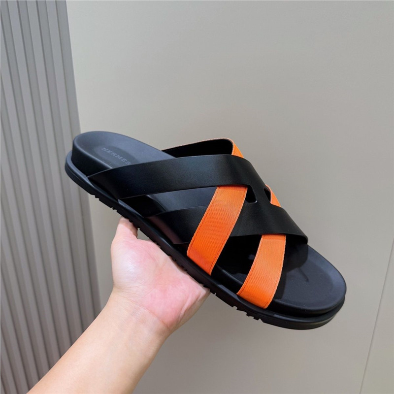Thick soled slippers for outdoor wear in the summer of 2025, new woven one-piece magic casual flat sandals for foreign trade beach Thick soled slippers for outdoor wear in the summer of 2025, new woven one-piece magic casual flat sandals for foreign trade beach