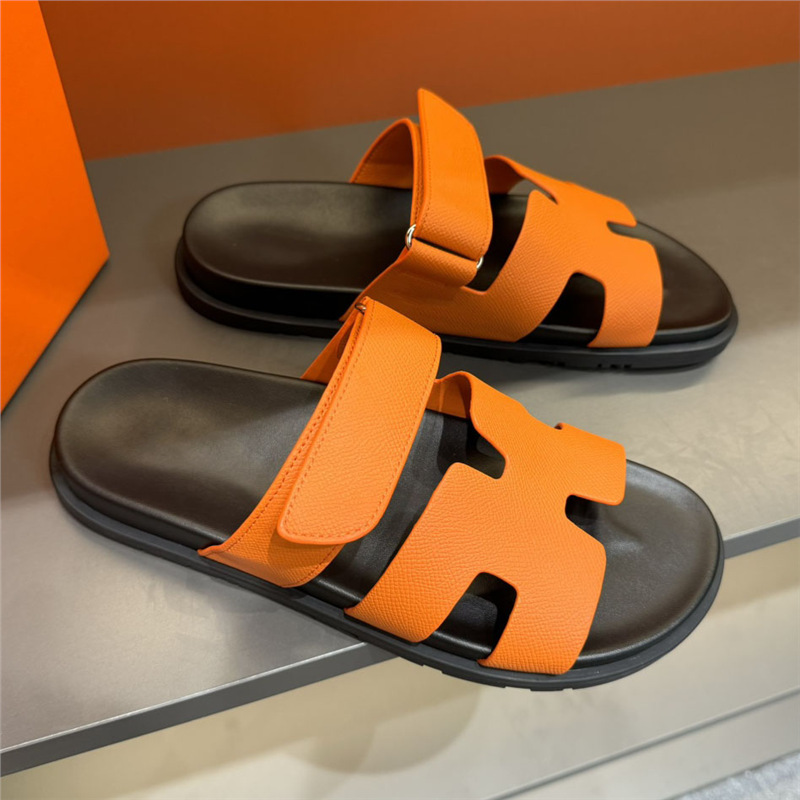 Summer slippers for men, made of genuine leather with soft soles, slip resistant fashion shoes for external wear, European station, light luxury, Velcro, casual, H-shaped slippers
