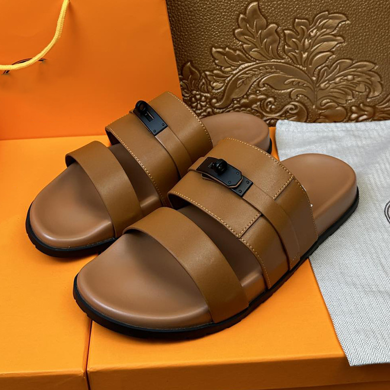 Soft soled slippers for men's summer fashion brand, light luxury leather, breathable outer casual shoes, European station, anti slip, British one-piece mop Soft soled slippers for men's summer fashion brand, light luxury leather, breathable outer casual shoes, European station, anti slip, British one-piece mop