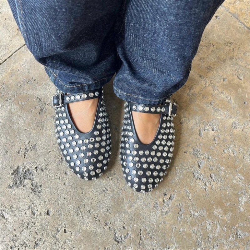 High end version ALA Zhang Xiaohui, same genuine leather round head rhinestone rivet Mary Jane single shoe women's flat ballet single shoe High end version ALA Zhang Xiaohui, same genuine leather round head rhinestone rivet Mary Jane single shoe women's flat ballet single shoe