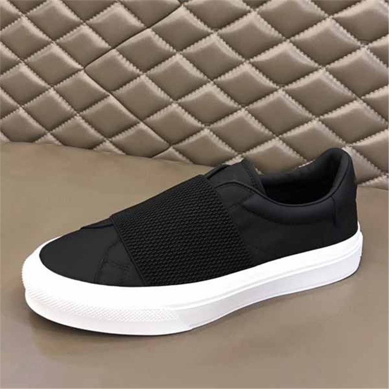 European Station Men's Shoes Spring New Leather One Step Shoes Ji Fan Xi White Shoes Korean Edition Versatile Breathable Casual Board Shoes European Station Men's Shoes Spring New Leather One Step Shoes Ji Fan Xi White Shoes Korean Edition Versatile Breathable Casual Board Shoes