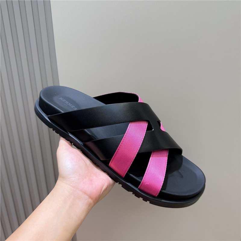 Thick soled slippers for outdoor wear in the summer of 2025, new woven one-piece magic casual flat sandals for foreign trade beach Thick soled slippers for outdoor wear in the summer of 2025, new woven one-piece magic casual flat sandals for foreign trade beach