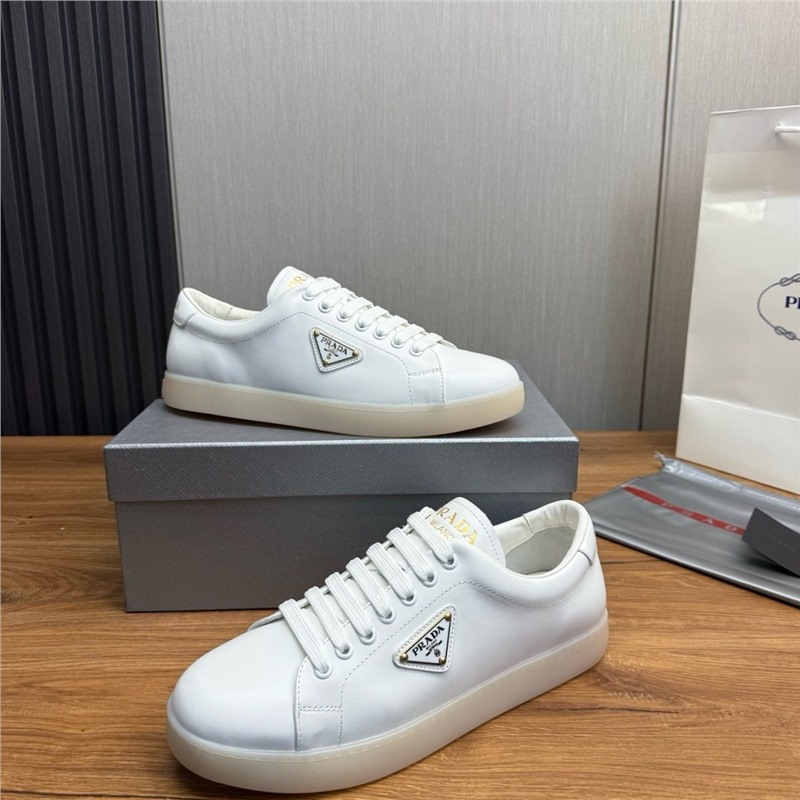 2025 summer hot selling men's top layer cowhide casual loafers with high aesthetic value, breathable and anti slip casual men's board shoes