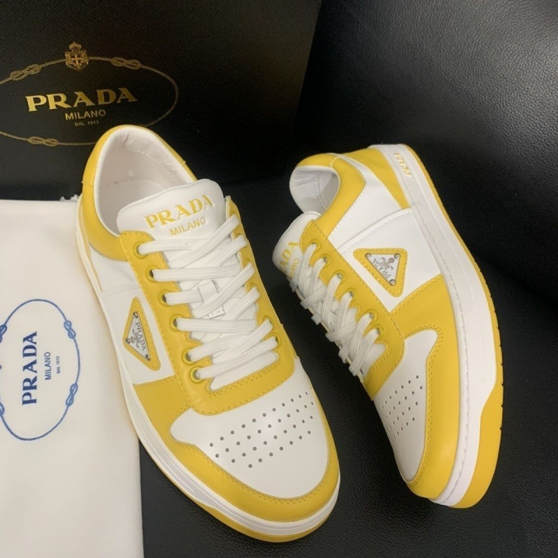 European Versatile 2024 New Summer Leather Thick Bottom Sports Breathable White Shoes Sports Shoes Men's Shoes Fashion European Versatile 2024 New Summer Leather Thick Bottom Sports Breathable White Shoes Sports Shoes Men's Shoes Fashion