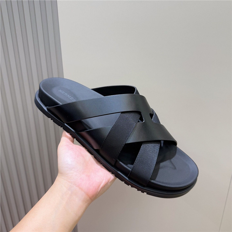 Thick soled slippers for outdoor wear in the summer of 2025, new woven one-piece magic casual flat sandals for foreign trade beach Thick soled slippers for outdoor wear in the summer of 2025, new woven one-piece magic casual flat sandals for foreign trade beach