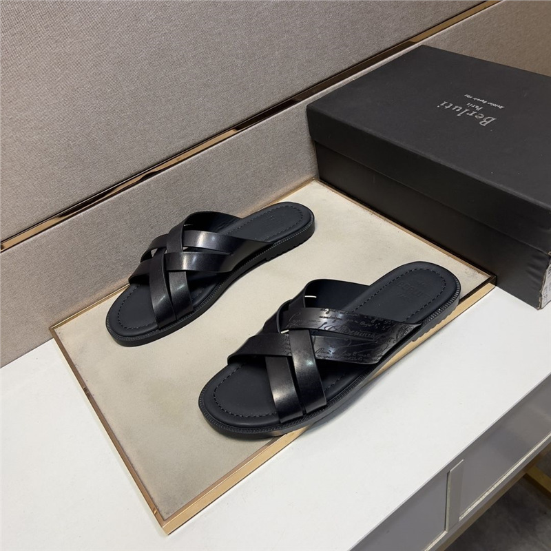 New men's casual slippers, popular online, high-end Instagram, personalized, anti slip, comfortable beach shoes, one line men's slippers for wearing on the outside New men's casual slippers, popular online, high-end Instagram, personalized, anti slip, comfortable beach shoes, one line men's slippers for wearing on the outside