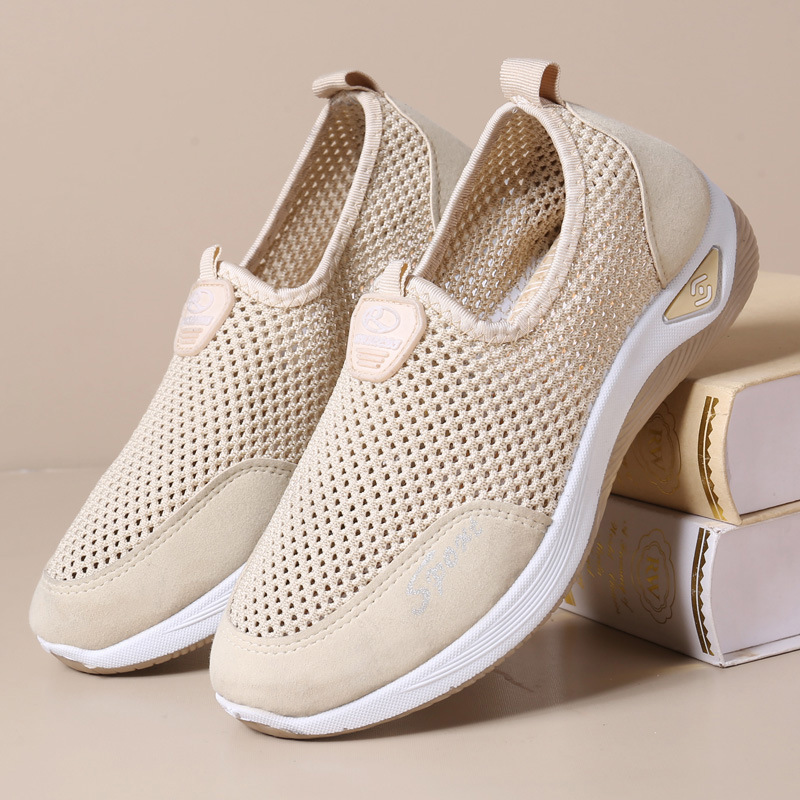 Summer new middle-aged and elderly mesh shoes breathable fly woven mother shoes soft sole comfortable casual cloth shoes for children Summer new middle-aged and elderly mesh shoes breathable fly woven mother shoes soft sole comfortable casual cloth shoes for children